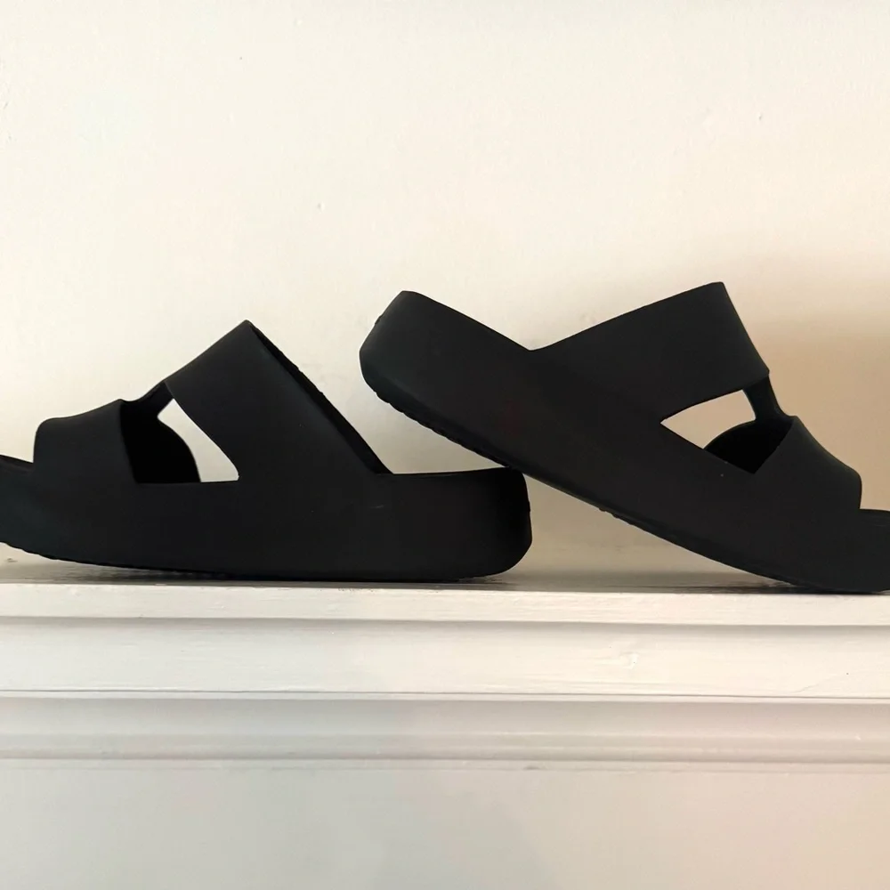 Croc Getaway Platform H-Strap Sandals Size 6 - Picture 3 of 5